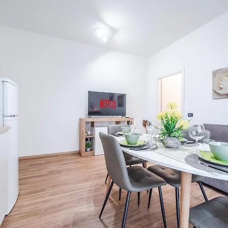 Essenza Moderna Comfort E Comodita Appartement *
