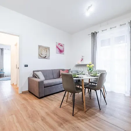 Appartement Essenza Moderna Comfort E Comodita